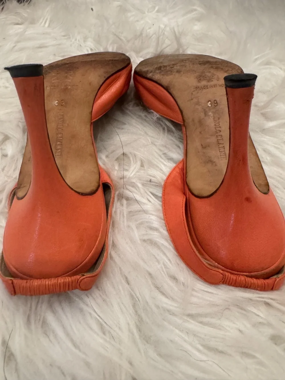 Manolo Blahnik Carolyne slingbacks, size 39 - Picture 6 of 8